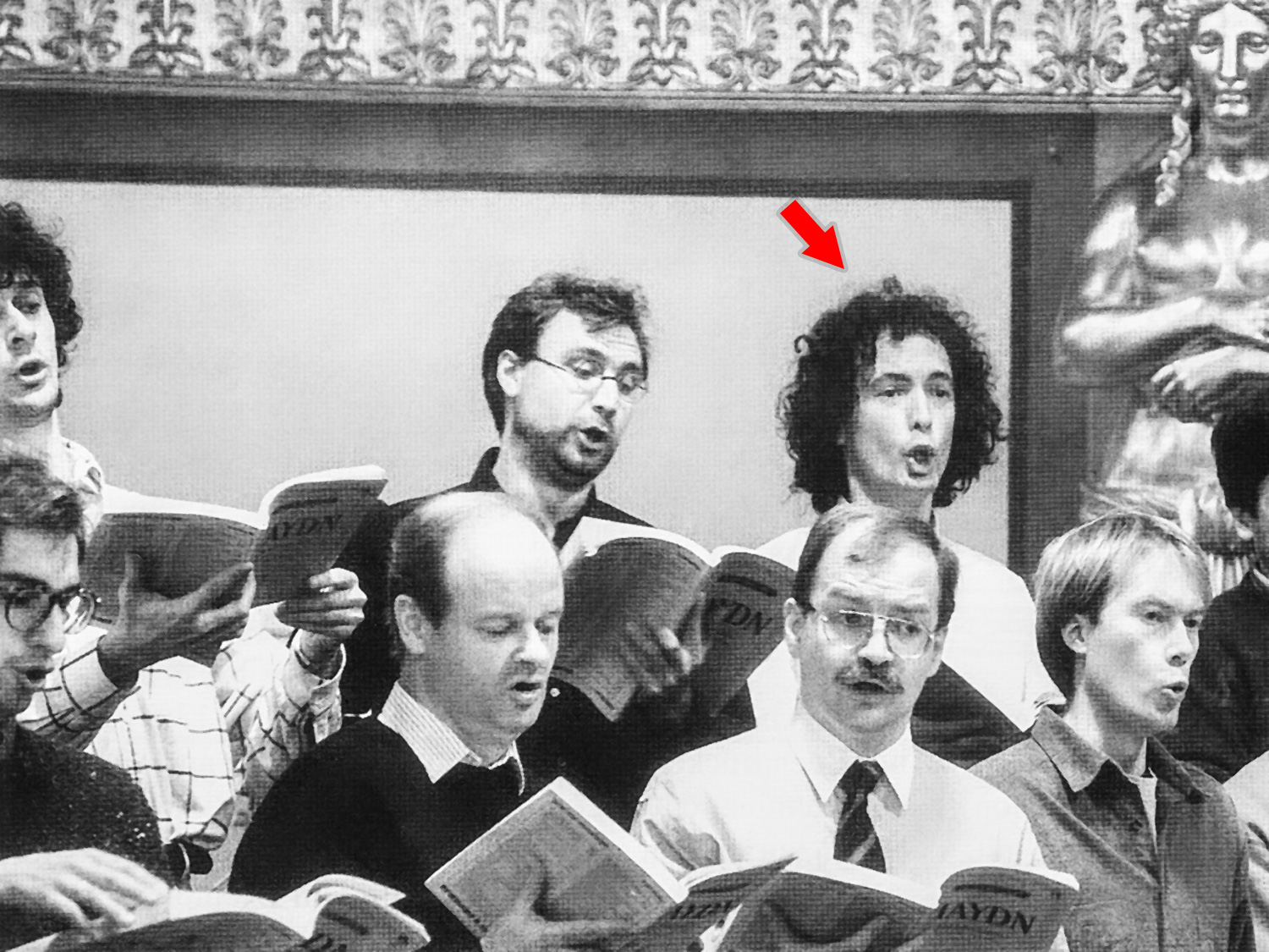 Paulo Bittencourt, apresentando-se com o Coral Arnold Schoenberg, num concerto na Musikverein, em Viena, Áustria (1994)